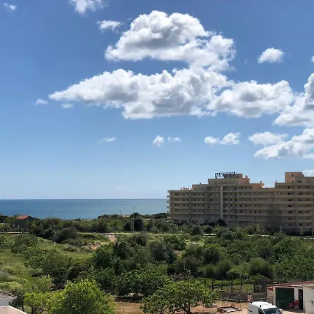 Edificio Amparo アパート